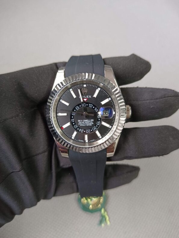 New-Rolex-Sky-Dweller-White-Gold-Bright-Black-Index-Dial-Fluted-Bezel-Oysterflex-Rubber-Strap-336239-2-scaled-1-900×1200-1.jpg