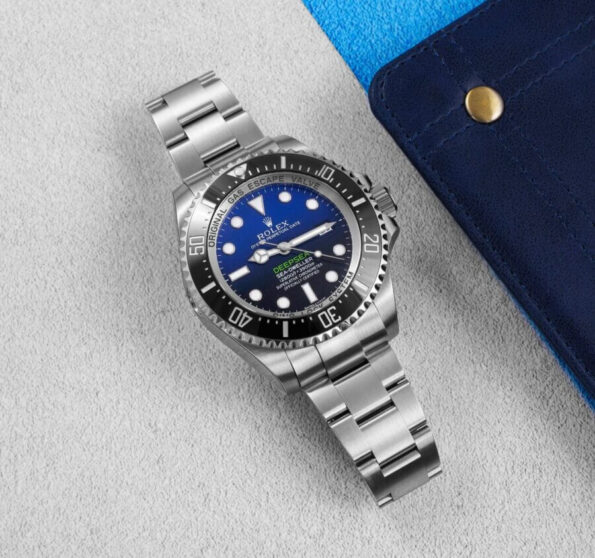 ROLEX-Sea-Dweller-Deepsea-44-Deep-Blue-Dial-Stainless-Steel-Mens-Watch-116660-3-900×844-1.jpg