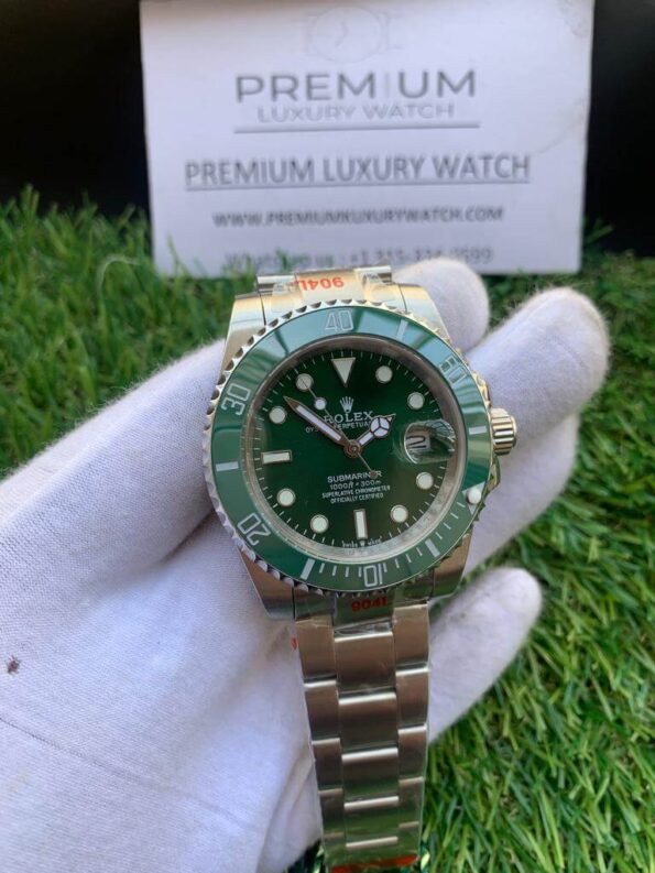 Rolex-Submariner-Hulk-40MM-Green-Dial-Bezel-Steel-Mens-Watch-116610-1.jpeg