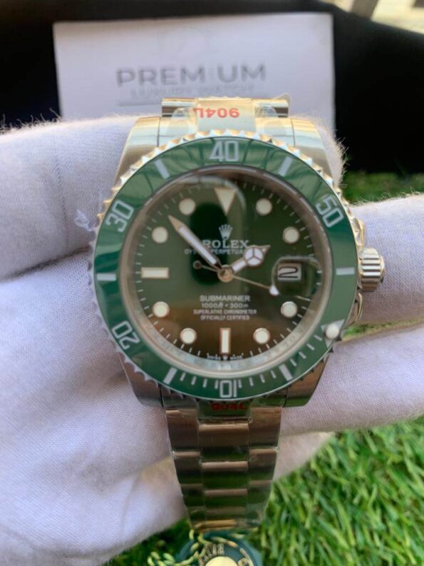 Rolex-Submariner-Hulk-40MM-Green-Dial-Bezel-Steel-Mens-Watch-116610-6.jpeg