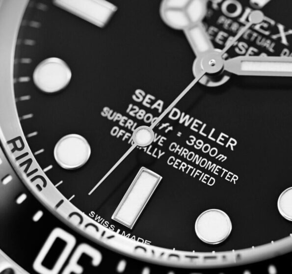 rolex-sea-dweller-116660-blk-1-pow-multiple-6-900×844-1.jpg